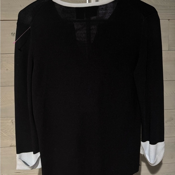 Tailor B. Moss Black and White Button Down Shirt with Cuffed Sleeves - Picture 2 of 4